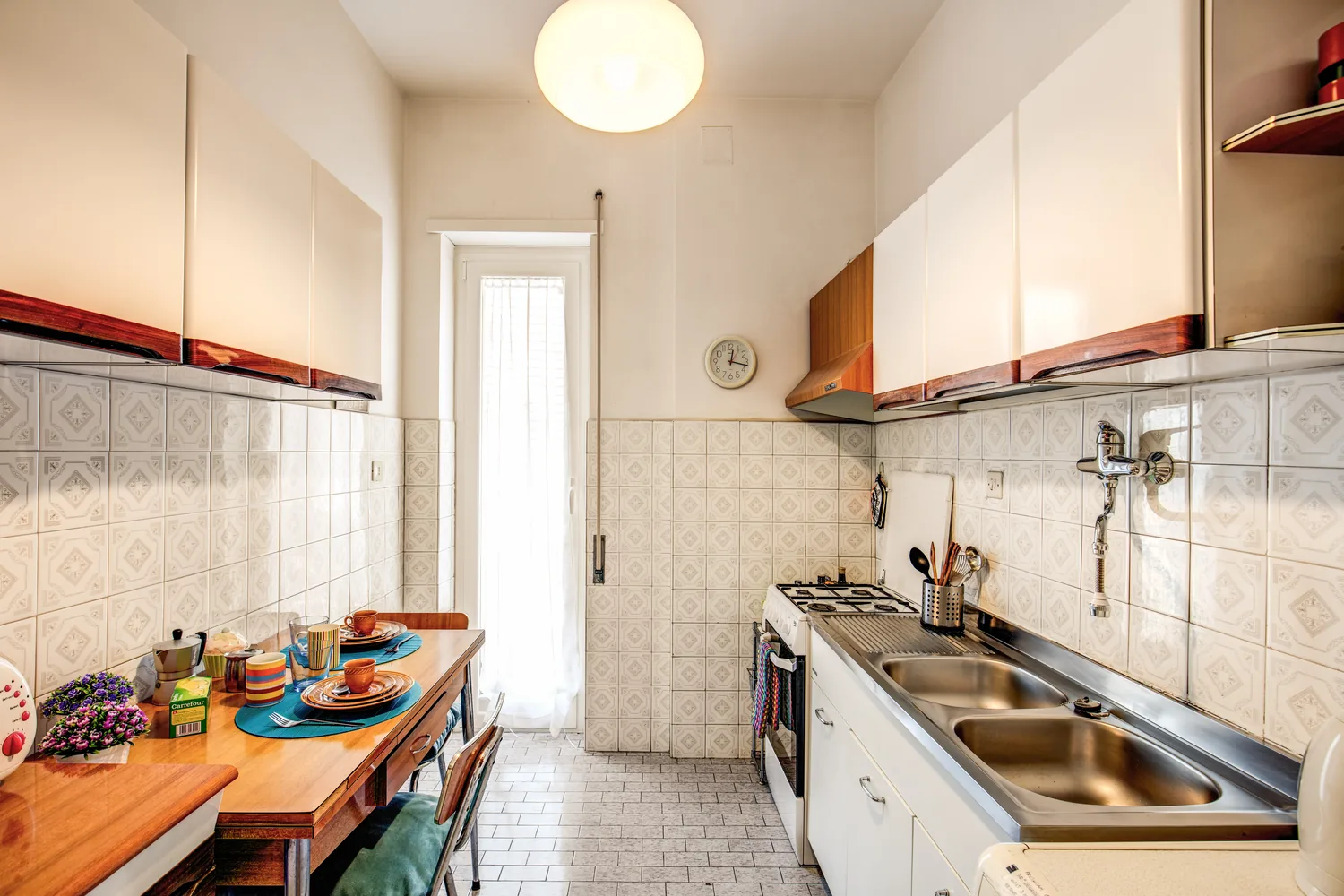 Fully equipped kitchen