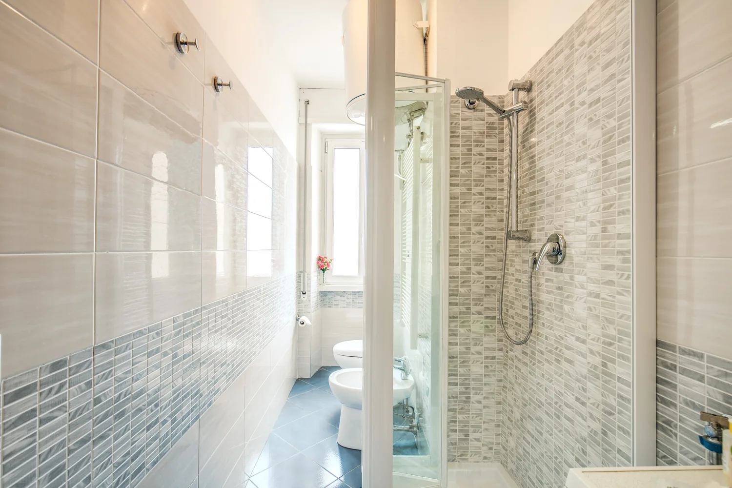 Shower detail